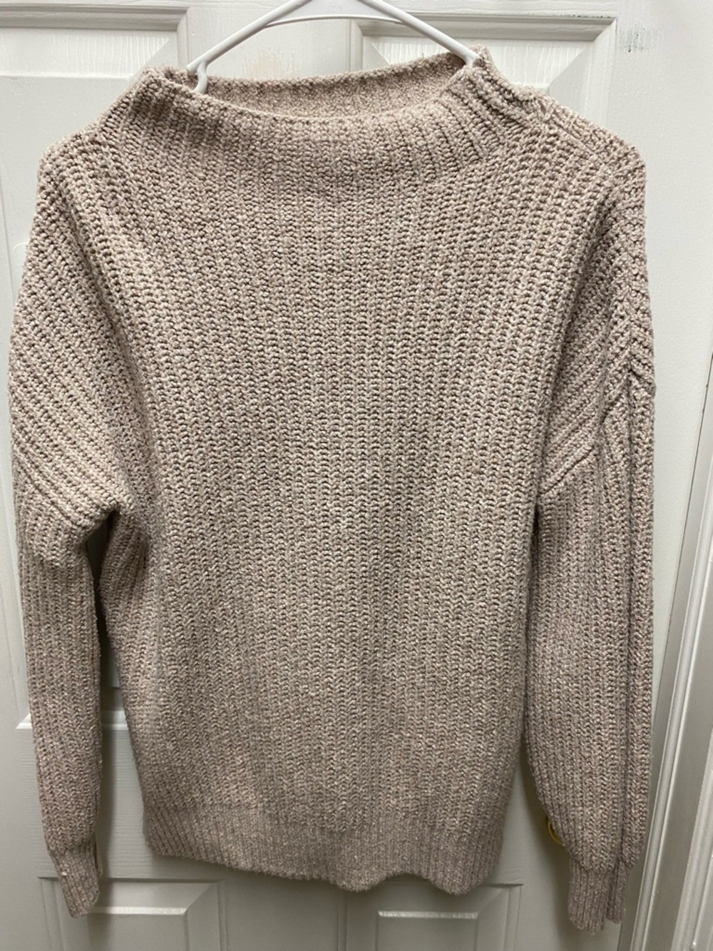‼️2 for $15‼️ Rachel Zoe Beige Turtleneck Chunky Knit Sweater